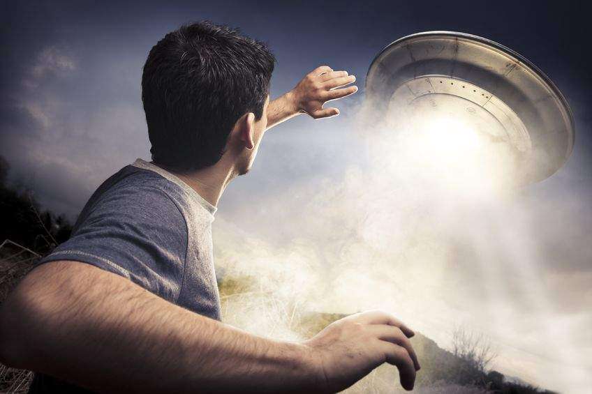 TRAVIS WALTON – HISTORIA DRWALA PORWANEGO PRZEZ UFO
