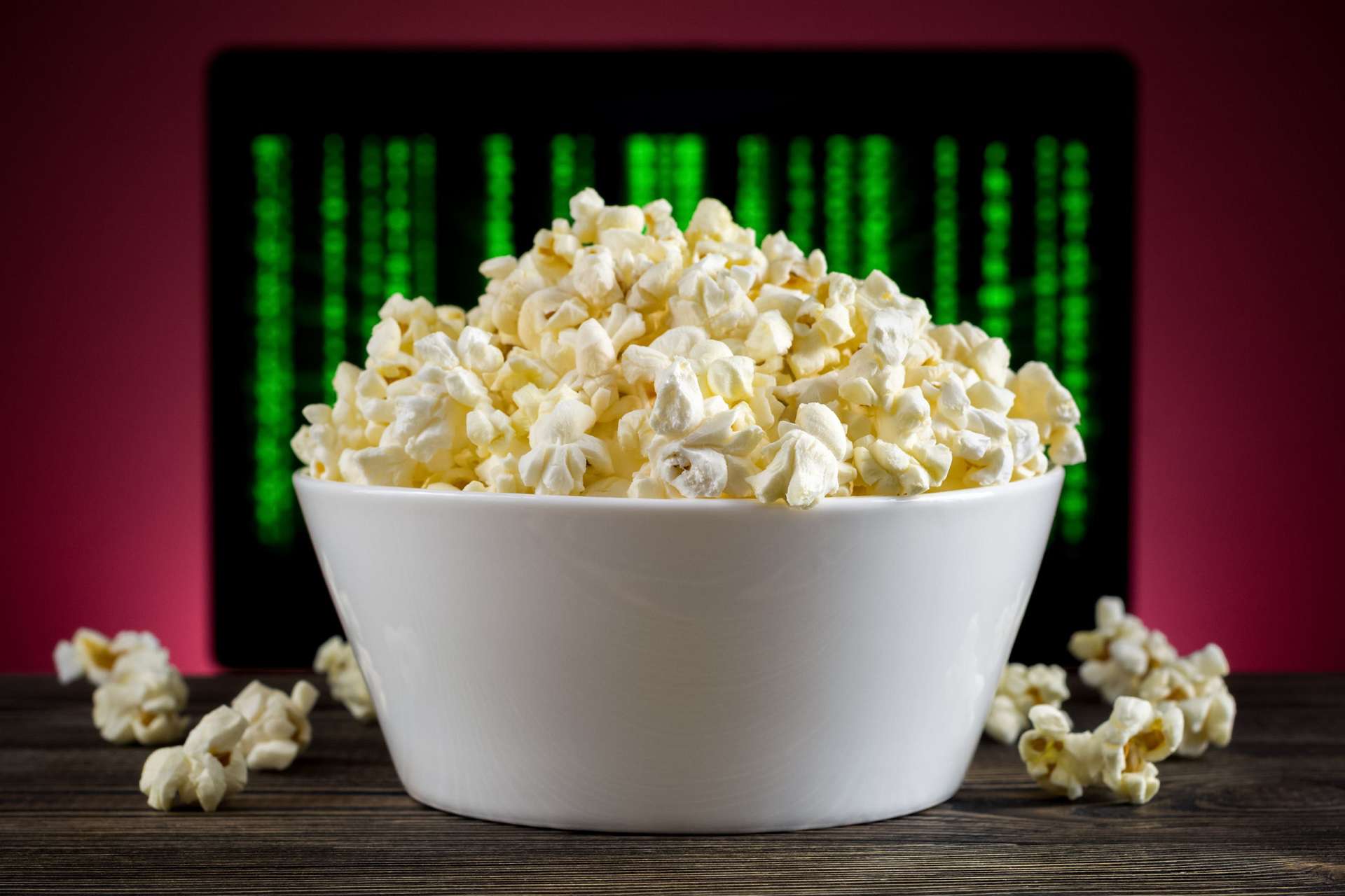 JESZ POPCORN Z MIKROFALÓWKI? – ZWIĘKSZASZ RYZYKO RAKA!