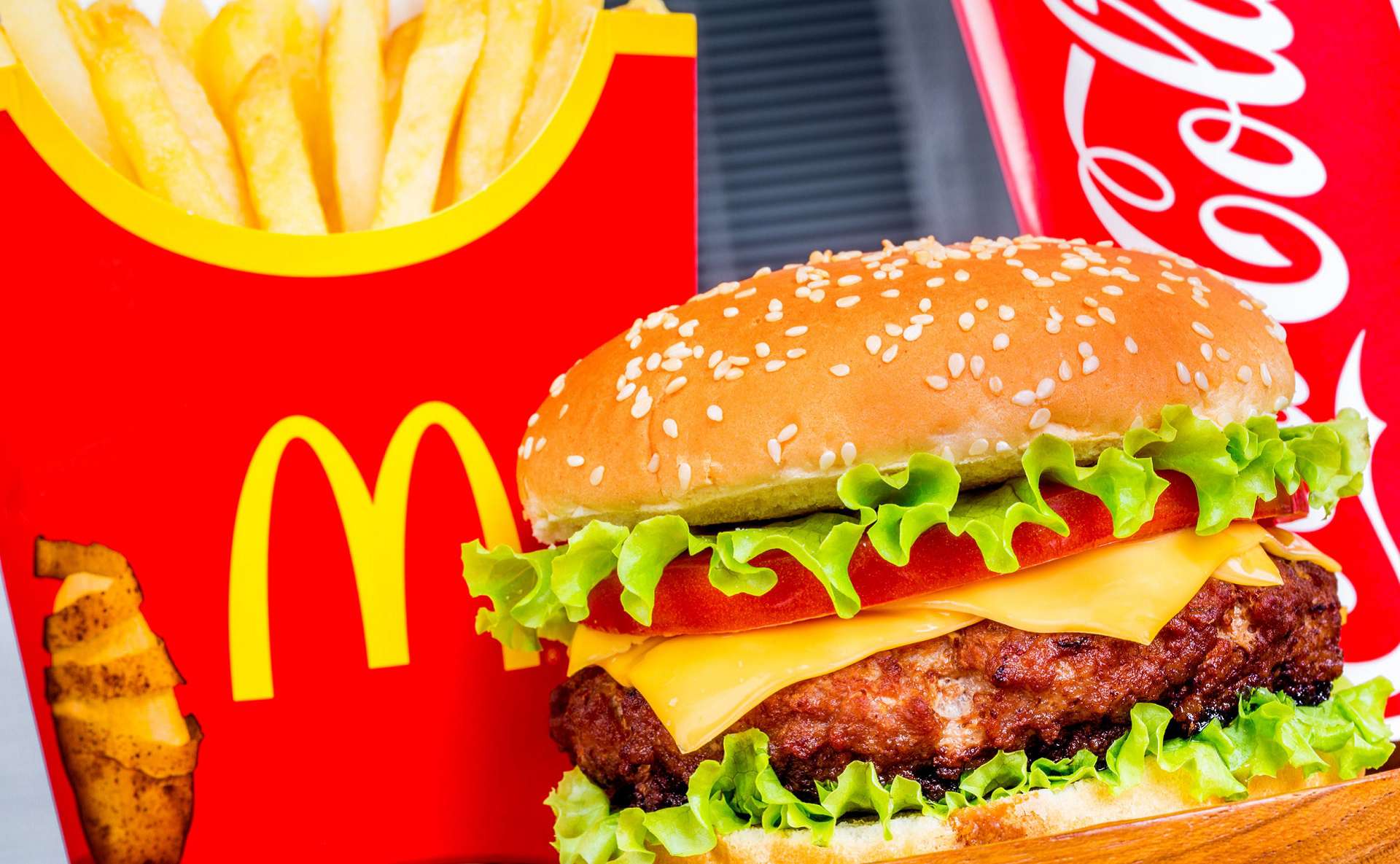 CO KRYJE SIĘ W BURGERACH I FRYTKACH MCDONALD’S?