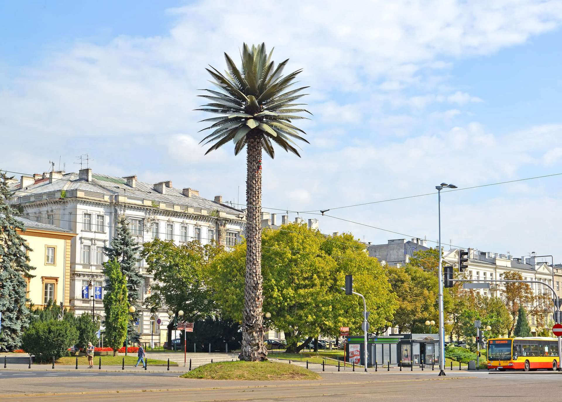 PALMA JUDEI – ŻYDOWSKI SYMBOL W CENTRUM WARSZAWY