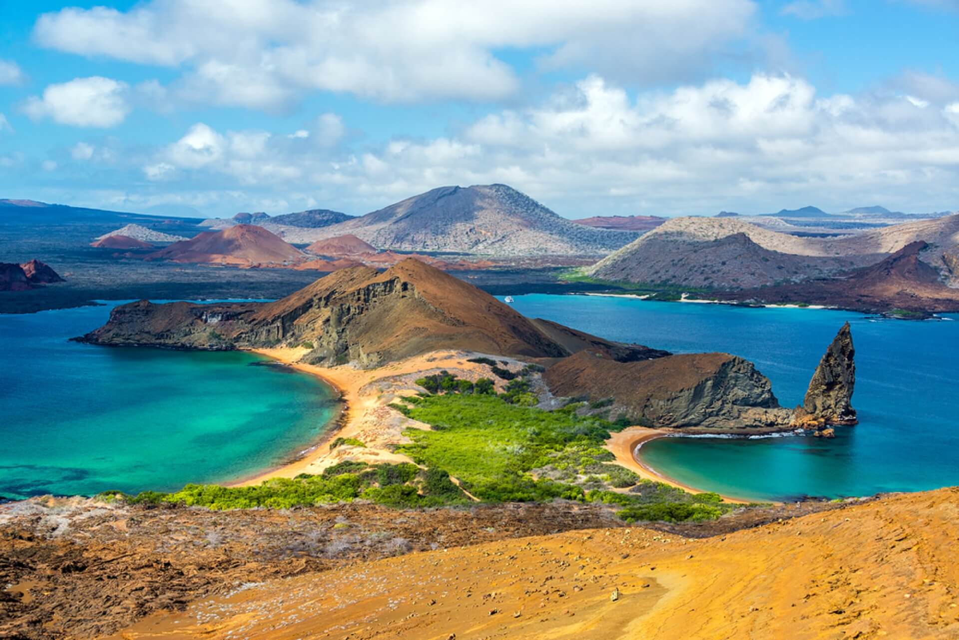 WYSPY GALAPAGOS ZAMIENIĄ SIĘ W LOTNISKO WOJSK USA?!