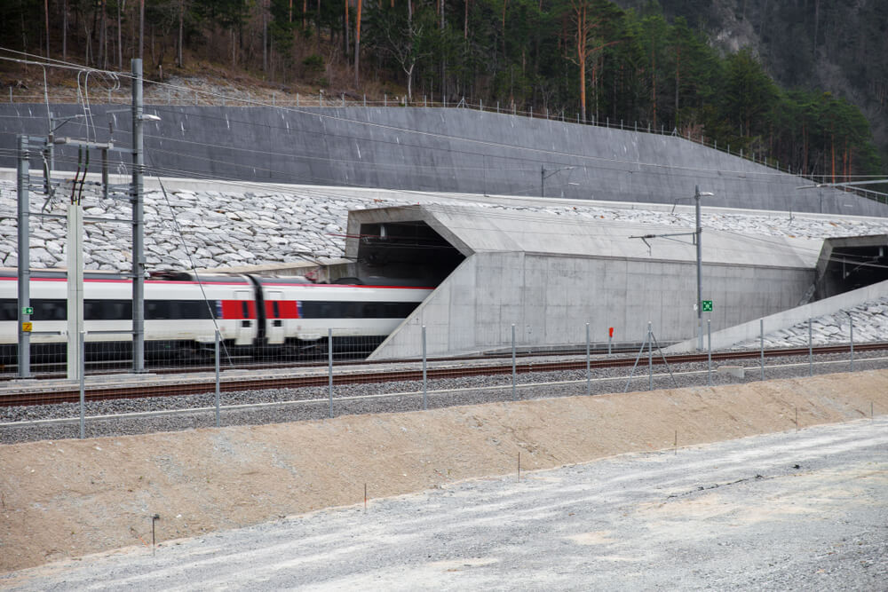 tunel-gotthard.jpg