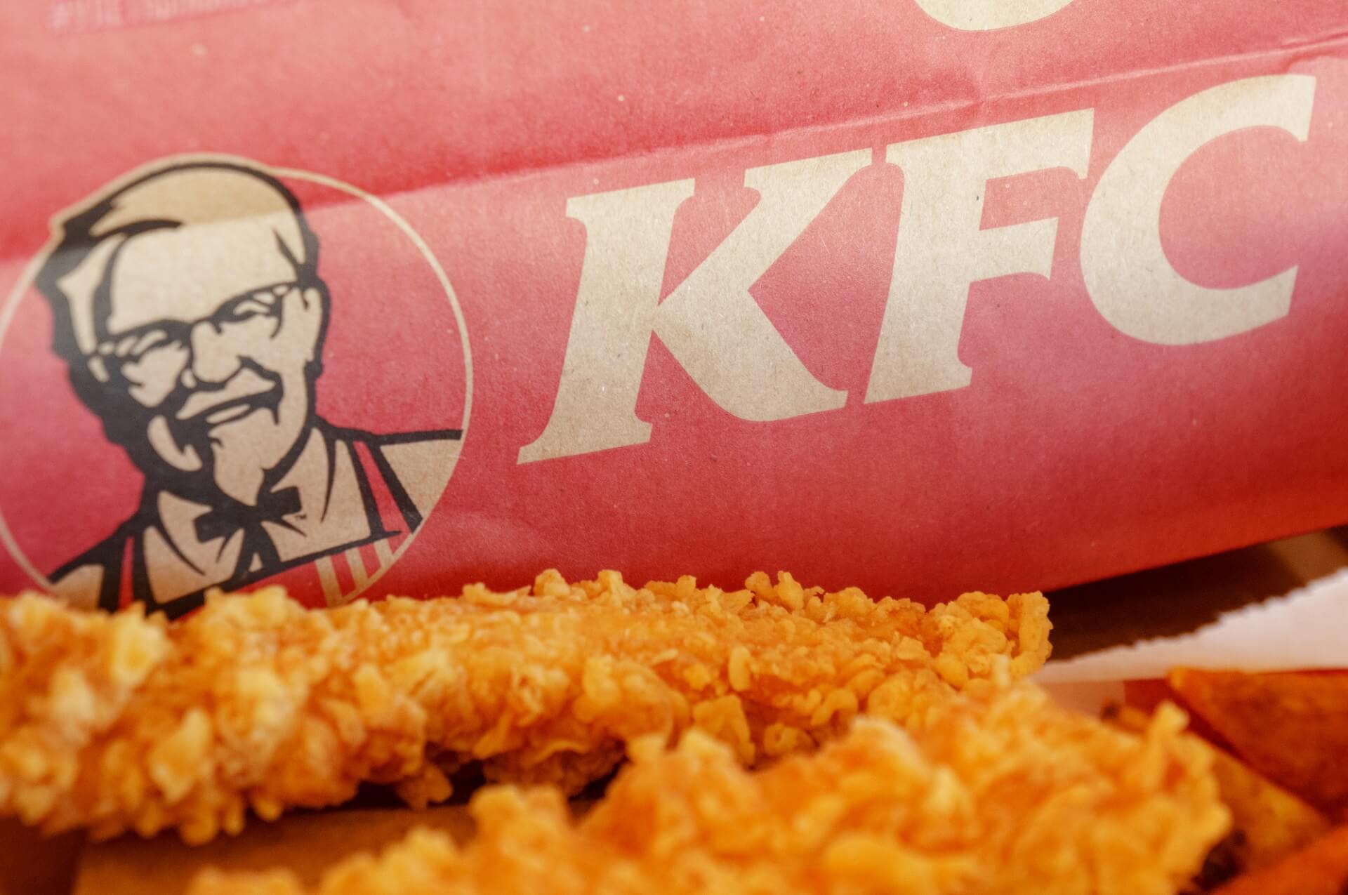 KFC TESTUJE KAWAŁKI KURCZAKA Z DRUKARKI 3D